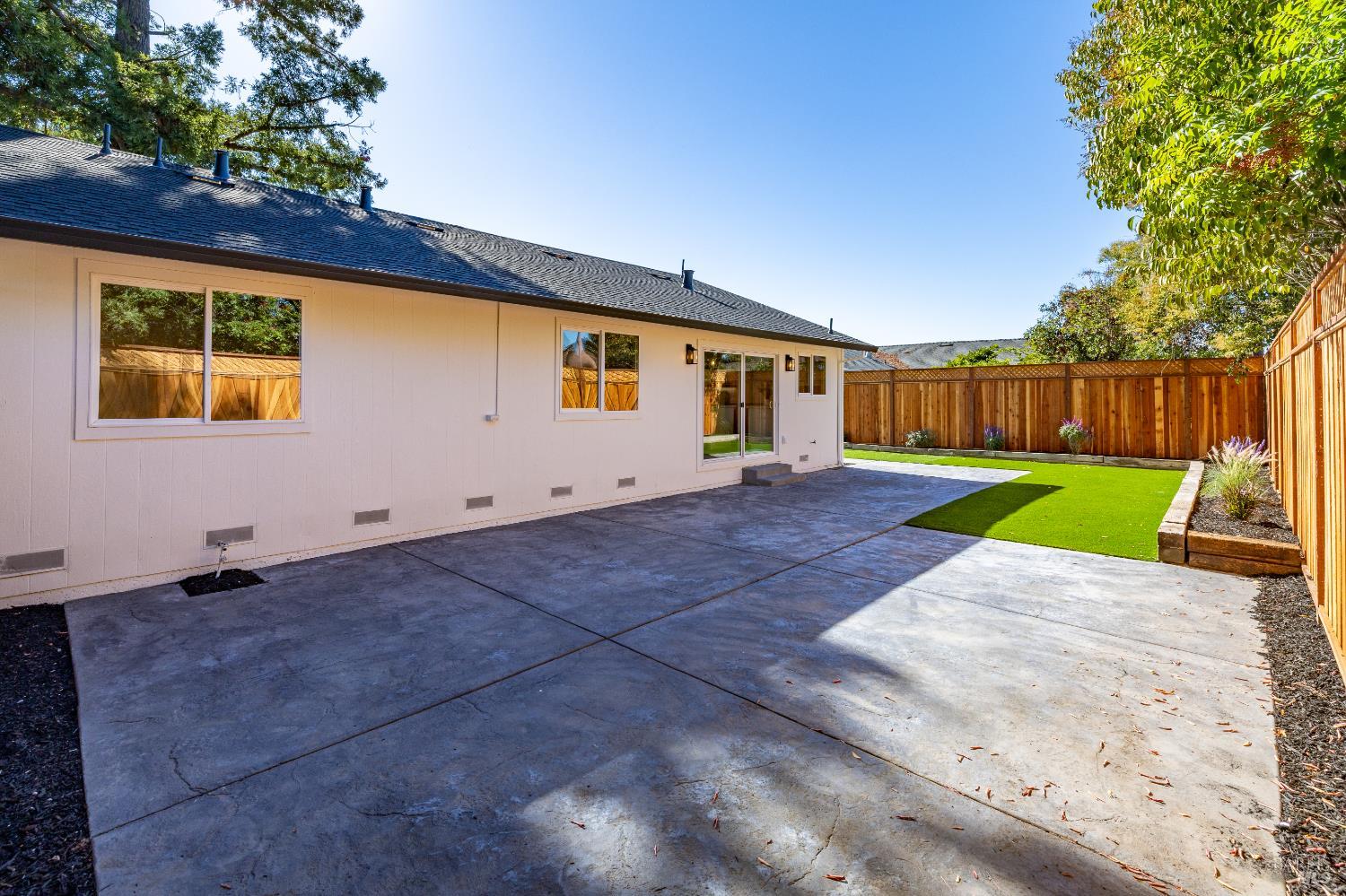 1669 San Marino Drive Petaluma CA 94954