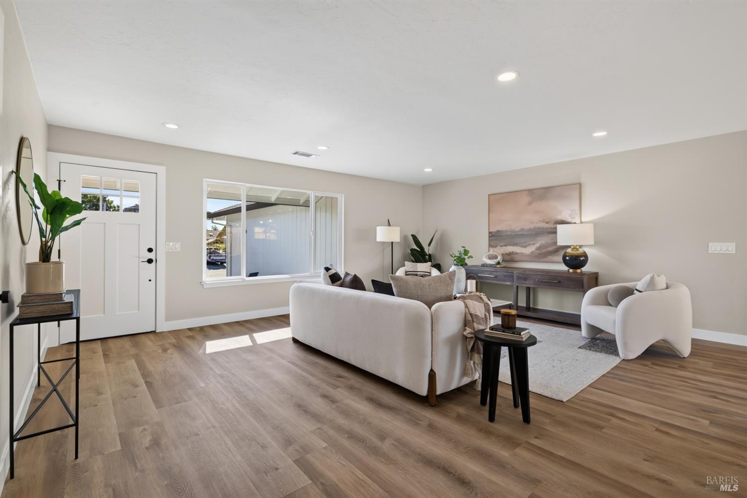 1669 San Marino Drive Petaluma CA 94954