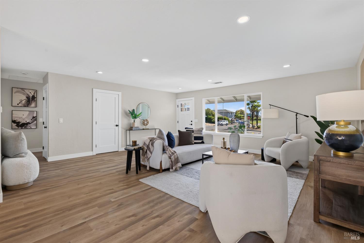 1669 San Marino Drive Petaluma CA 94954