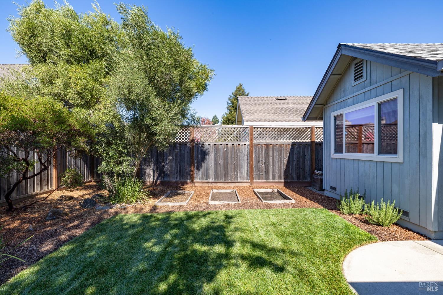 2179 Erika Street Santa Rosa CA 95403