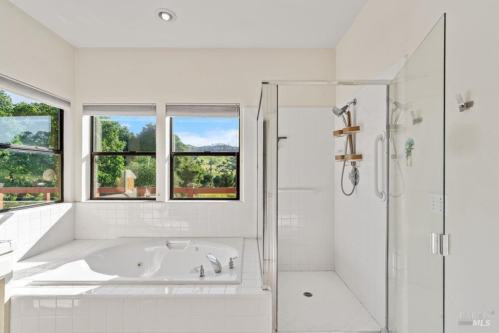 6271 Meadowstone Drive Santa Rosa CA 95409