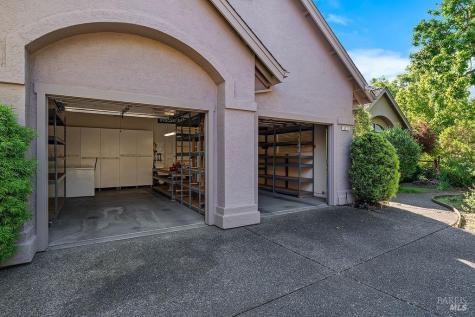 6271 Meadowstone Drive Santa Rosa CA 95409