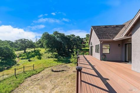6271 Meadowstone Drive Santa Rosa CA 95409