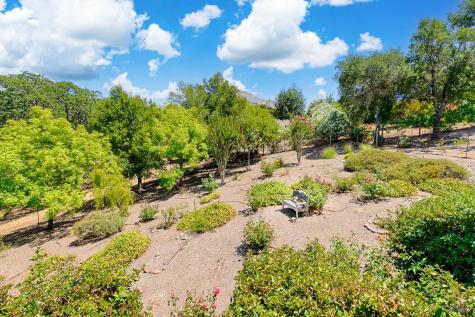 6271 Meadowstone Drive Santa Rosa CA 95409