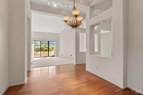 6271 Meadowstone Drive Santa Rosa CA 95409
