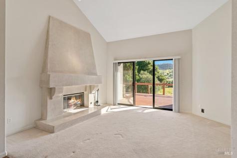 6271 Meadowstone Drive Santa Rosa CA 95409