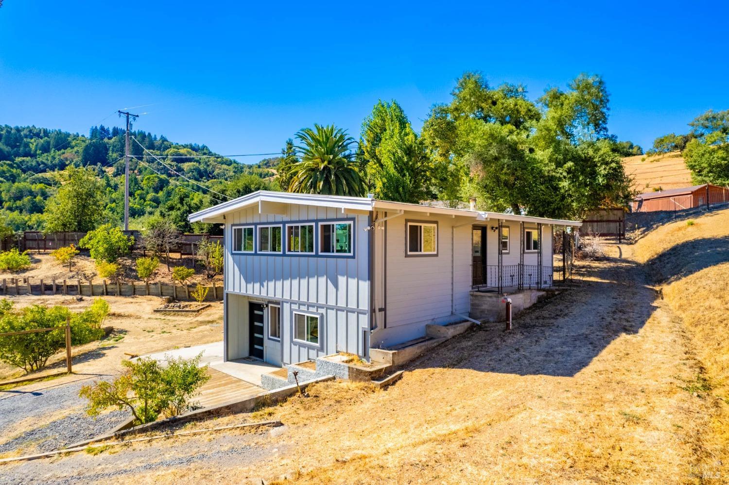 35010 Highway 128 Cloverdale CA 95425