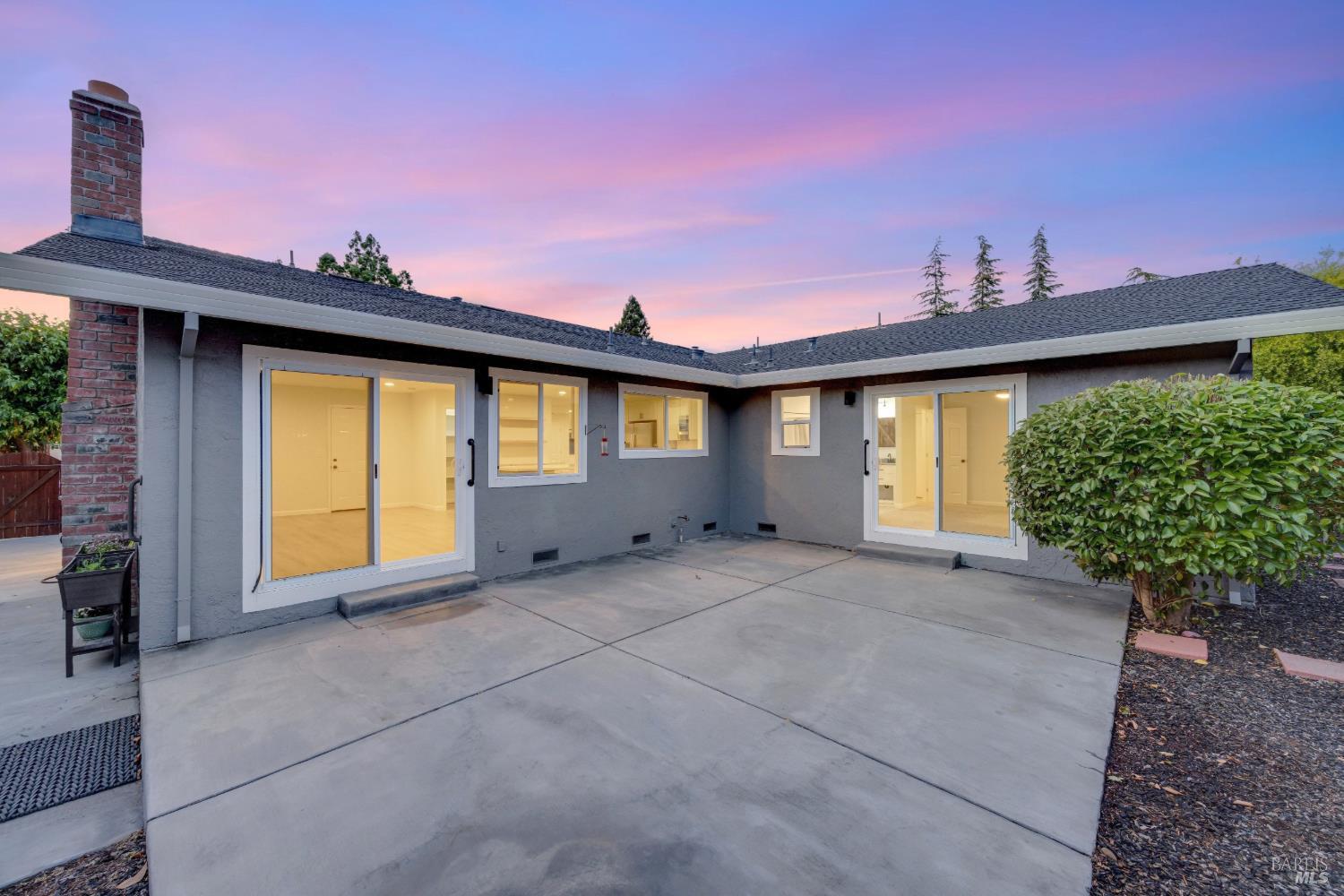 6086 Dinah Court Rohnert Park CA 94928