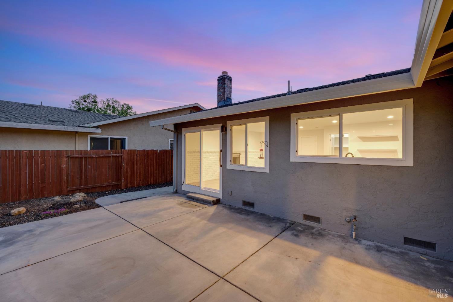 6086 Dinah Court Rohnert Park CA 94928