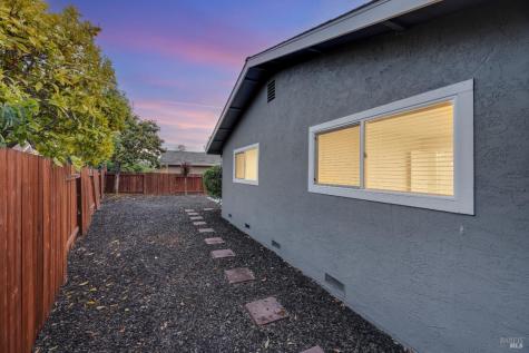 6086 Dinah Court Rohnert Park CA 94928