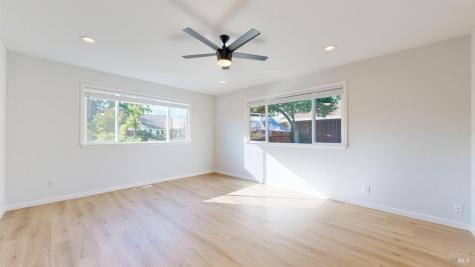 6086 Dinah Court Rohnert Park CA 94928