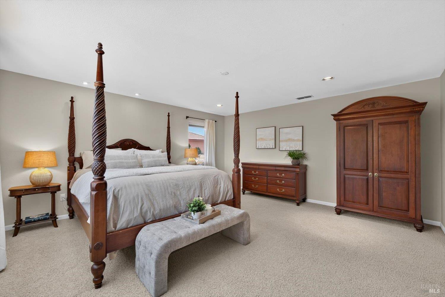 907 Dunerose Court Vacaville CA 95687