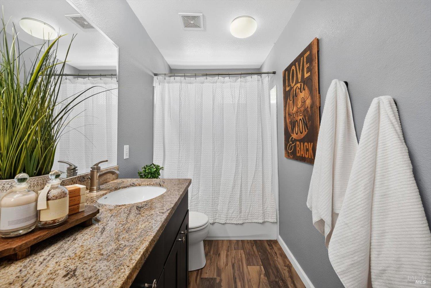 907 Dunerose Court Vacaville CA 95687