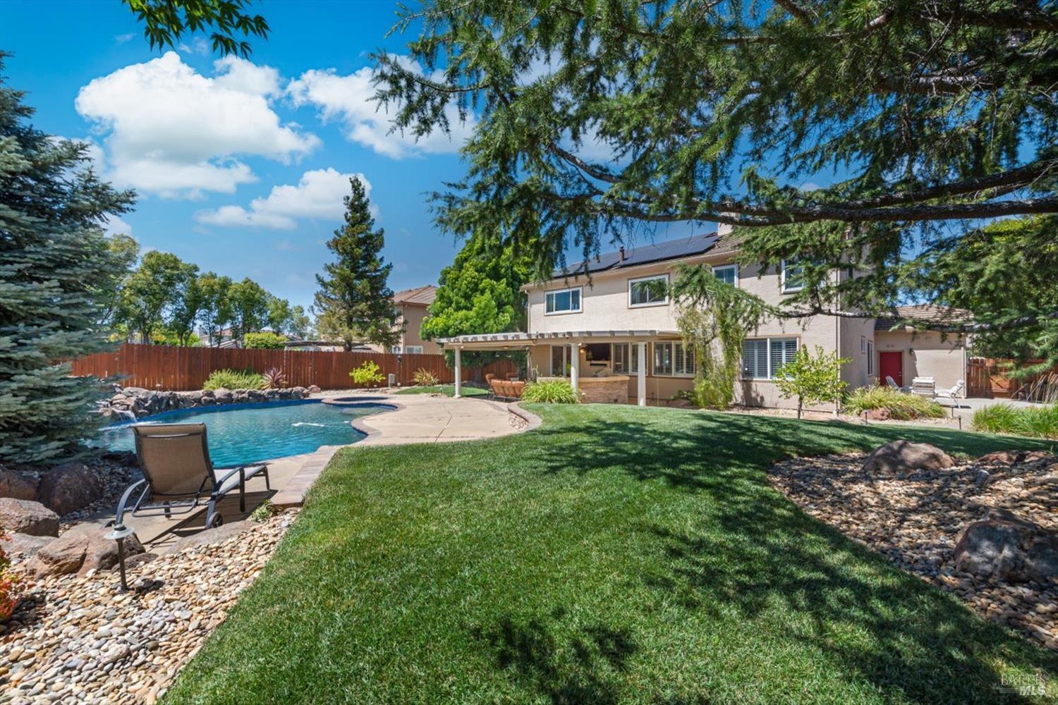 907 Dunerose Court Vacaville CA 95687