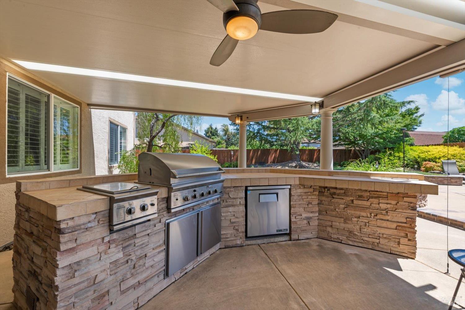 907 Dunerose Court Vacaville CA 95687