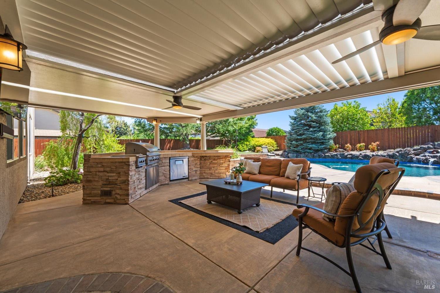 907 Dunerose Court Vacaville CA 95687