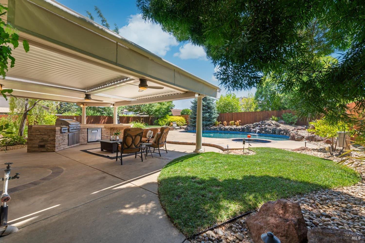 907 Dunerose Court Vacaville CA 95687