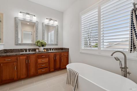 5677 Eastlake Drive Santa Rosa CA 95409