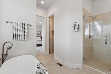 5677 Eastlake Drive Santa Rosa CA 95409