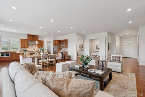 5677 Eastlake Drive Santa Rosa CA 95409