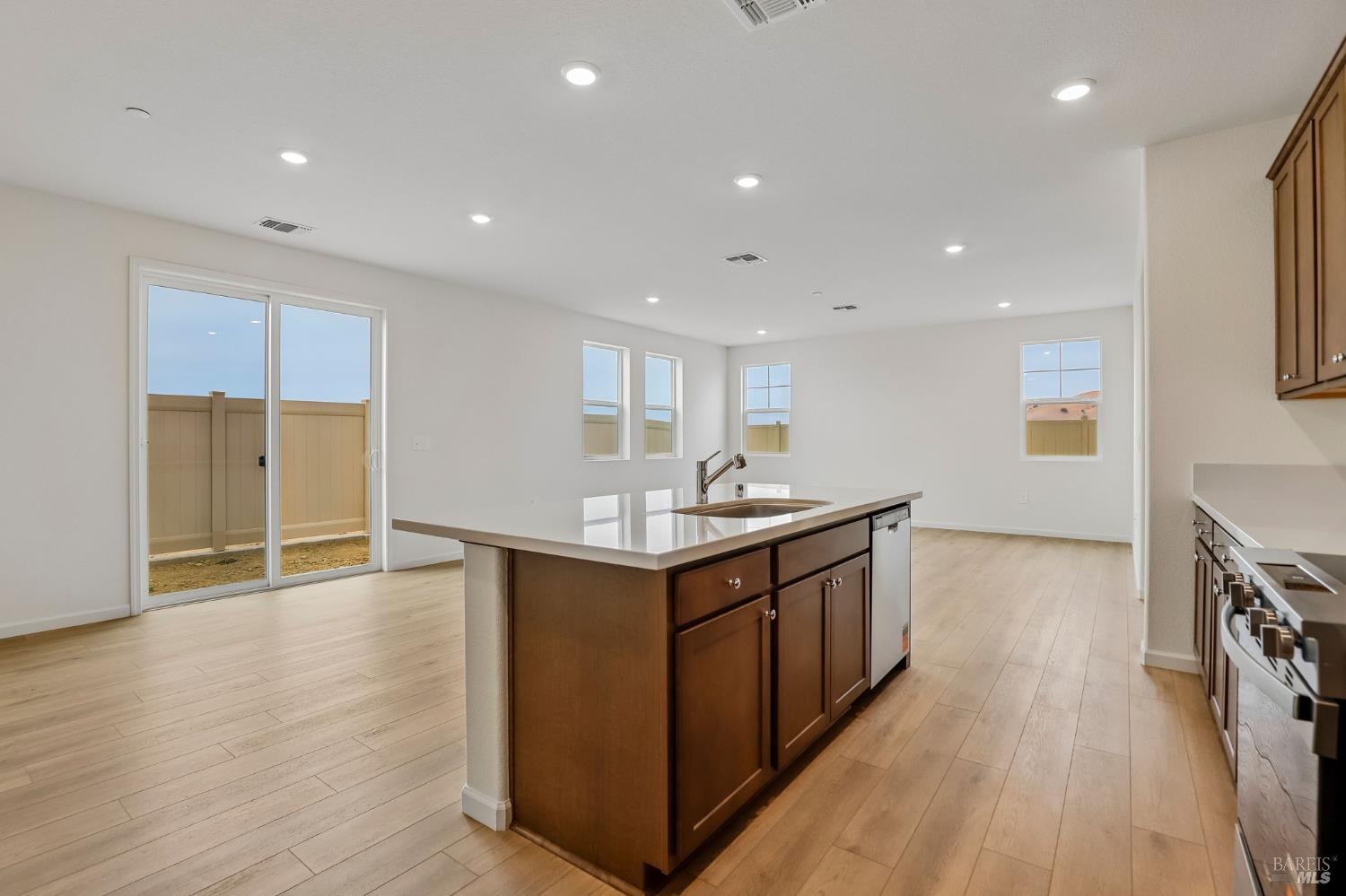 5876 Trailblaze Drive Fairfield CA 94533
