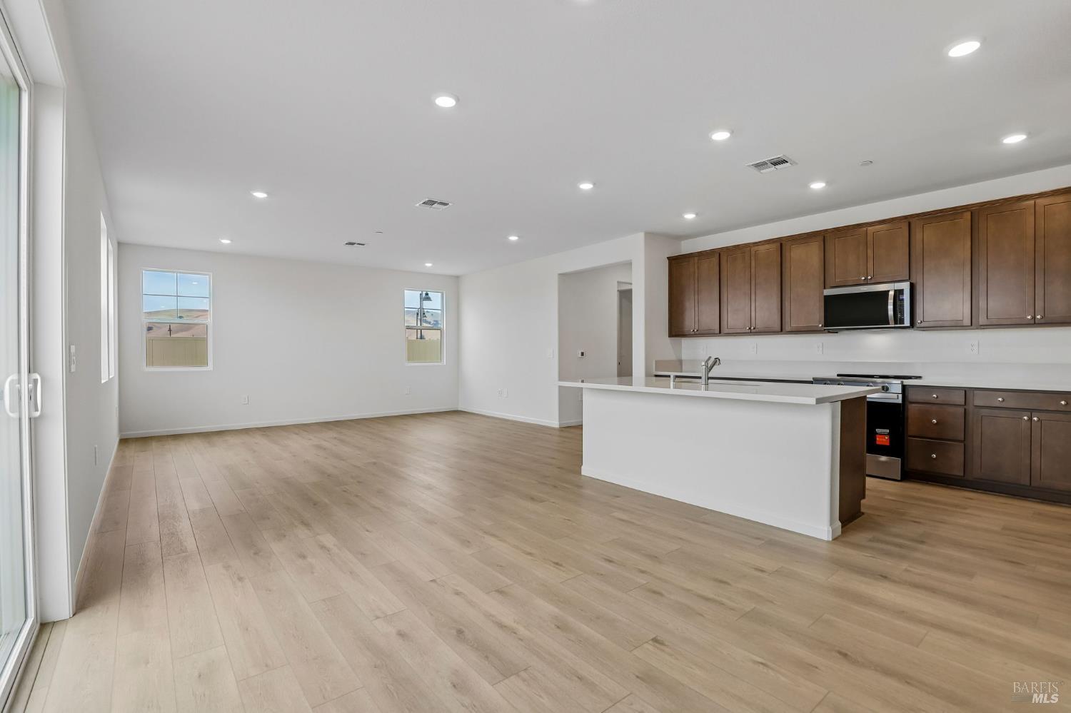 5876 Trailblaze Drive Fairfield CA 94533
