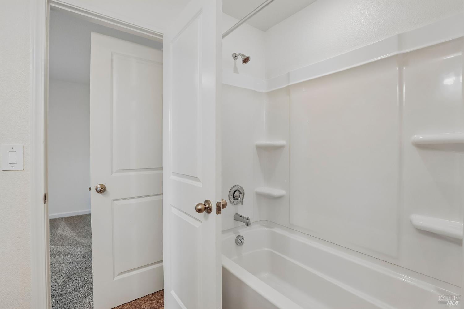 5876 Trailblaze Drive Fairfield CA 94533