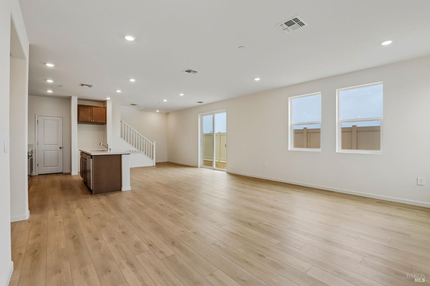 5876 Trailblaze Drive Fairfield CA 94533