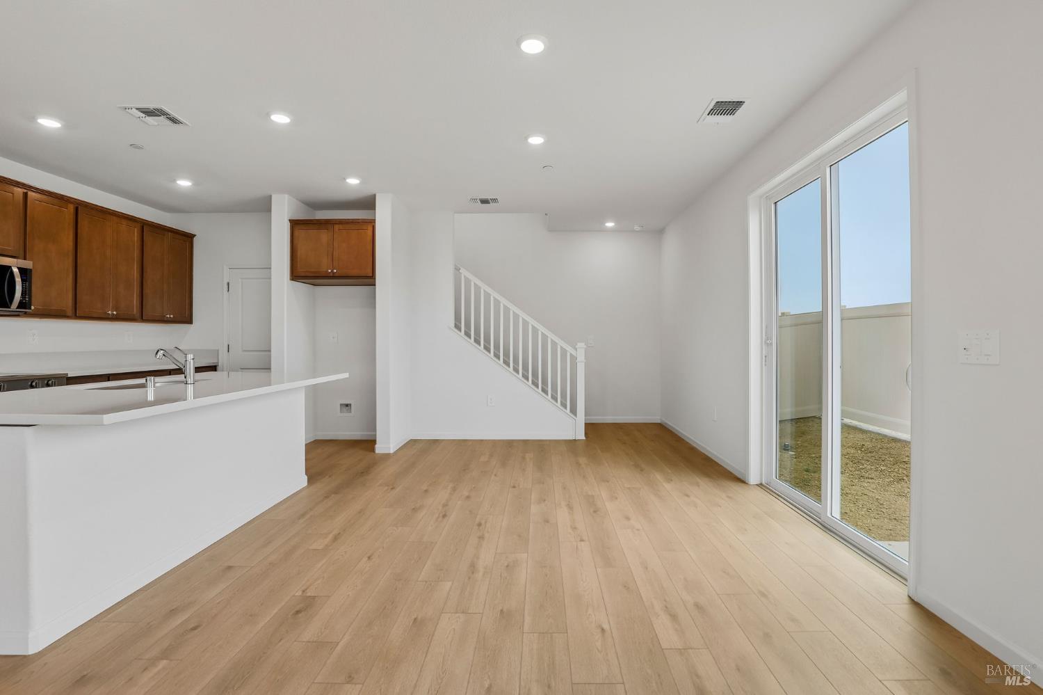 5876 Trailblaze Drive Fairfield CA 94533