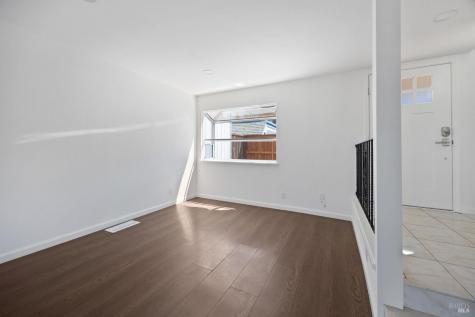 2711 Topaz Drive Novato CA 94945