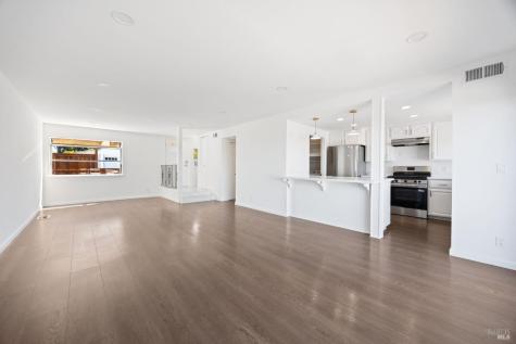 2711 Topaz Drive Novato CA 94945