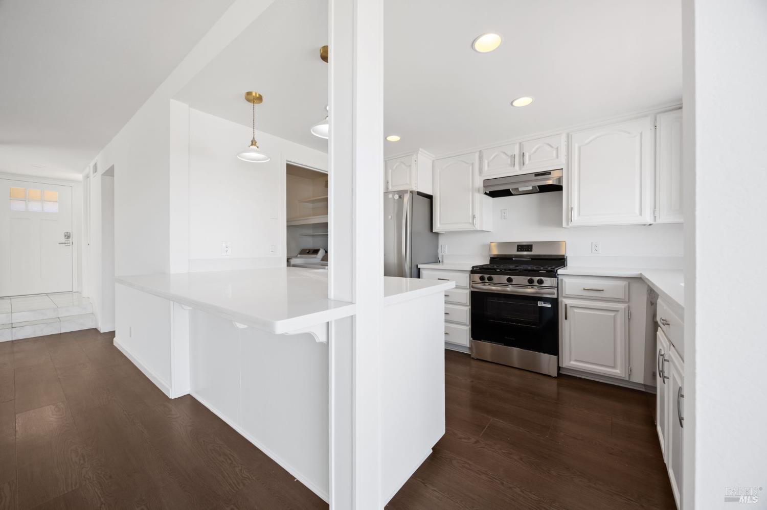2711 Topaz Drive Novato CA 94945