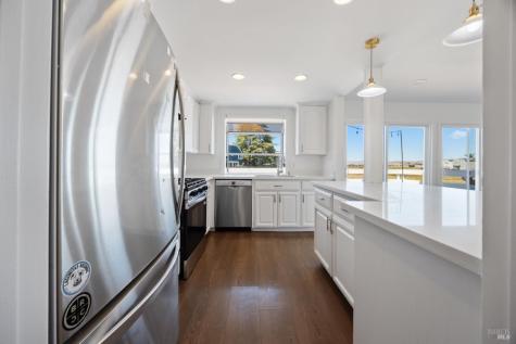 2711 Topaz Drive Novato CA 94945
