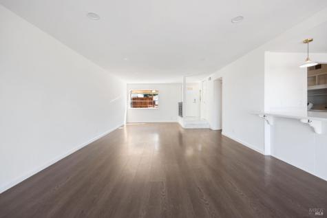 2711 Topaz Drive Novato CA 94945