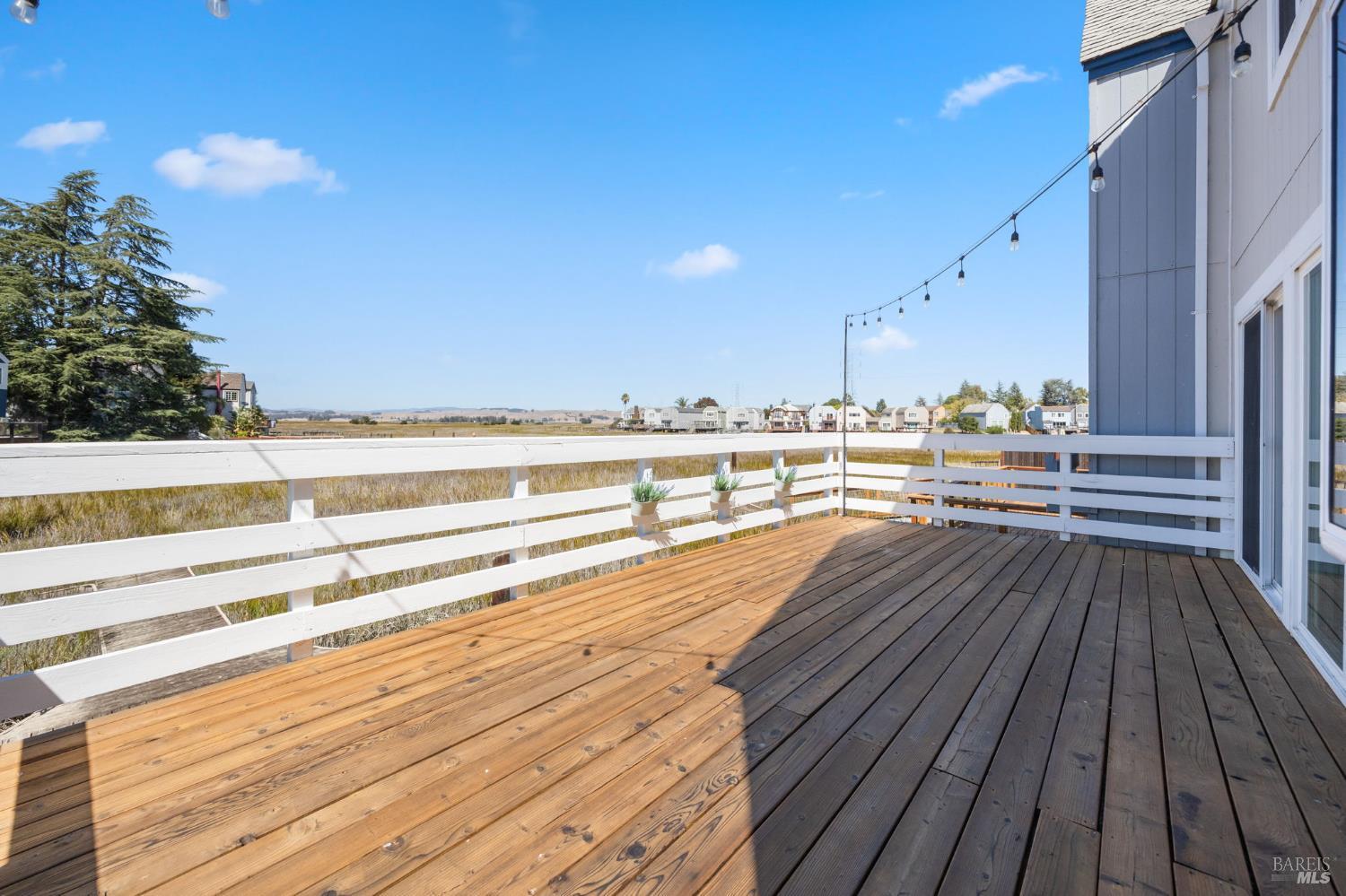 2711 Topaz Drive Novato CA 94945