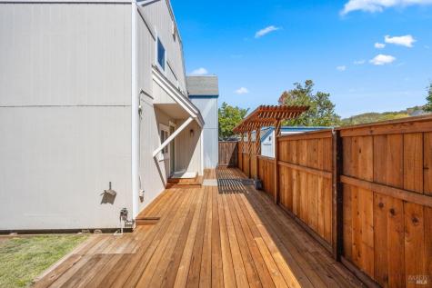 2711 Topaz Drive Novato CA 94945