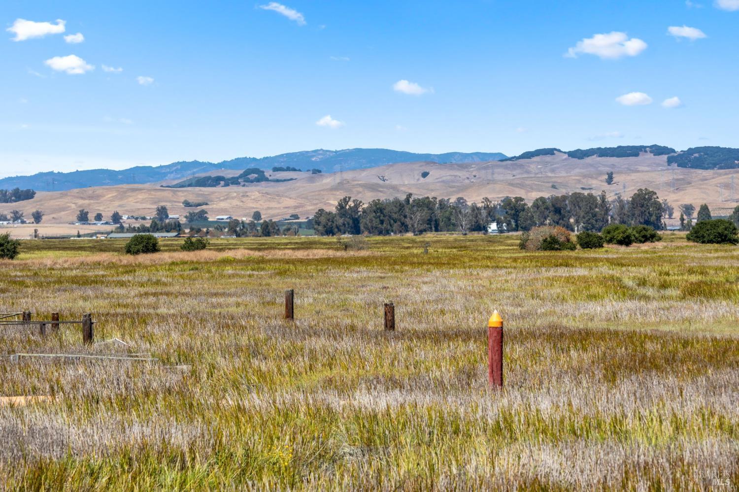 2711 Topaz Drive Novato CA 94945