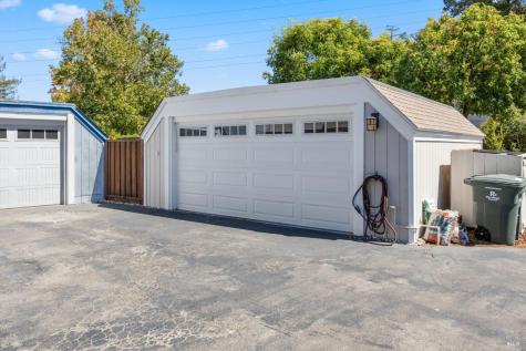 2711 Topaz Drive Novato CA 94945