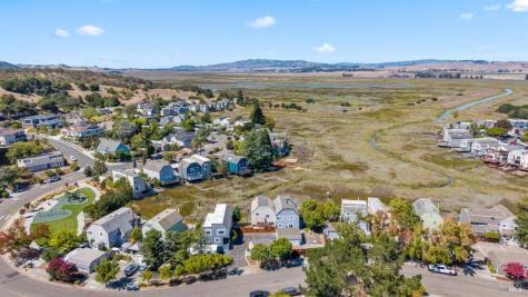 2711 Topaz Drive Novato CA 94945