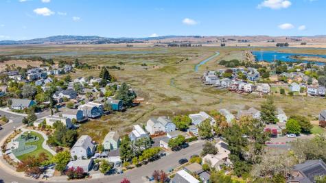 2711 Topaz Drive Novato CA 94945