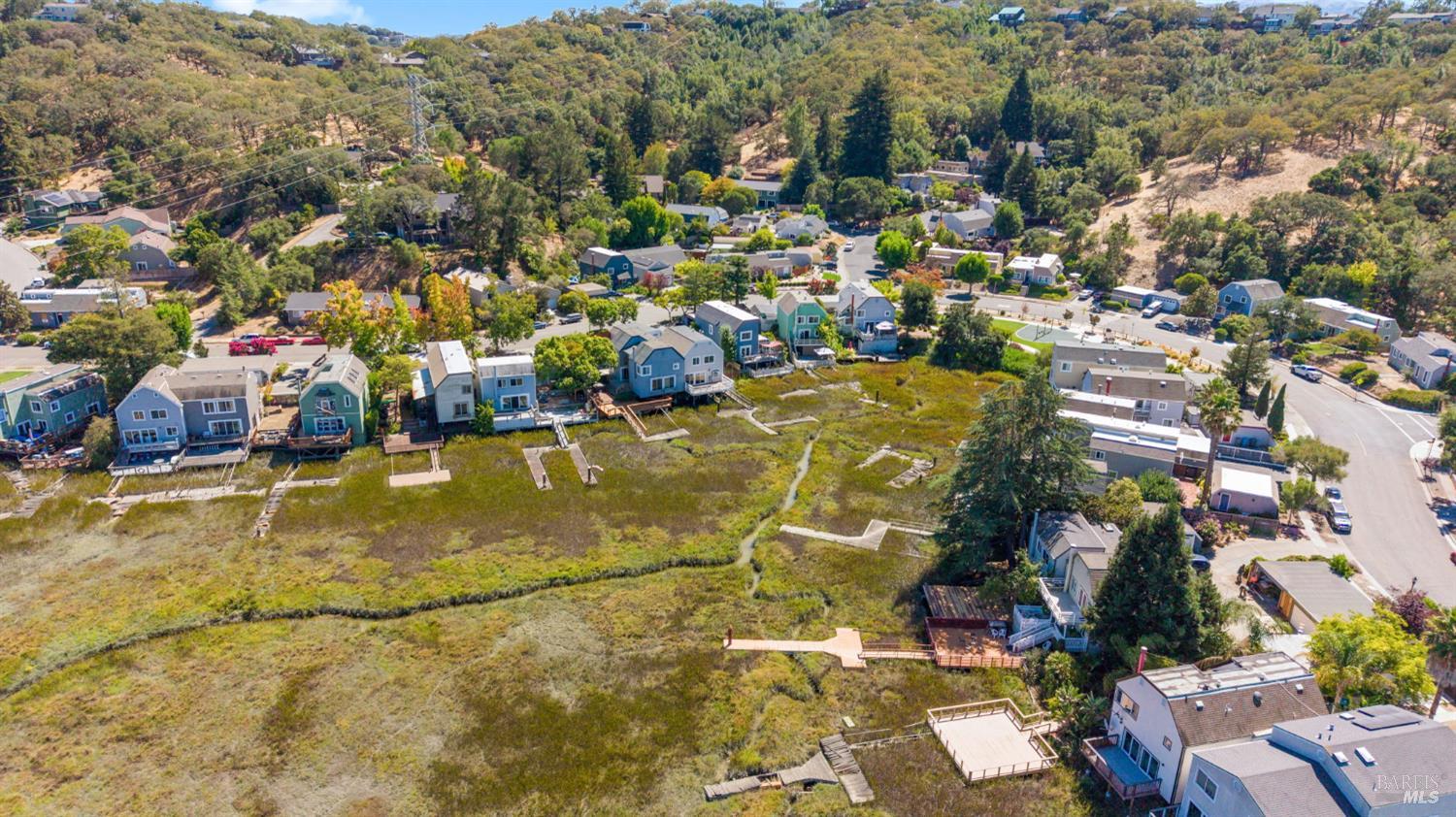 2711 Topaz Drive Novato CA 94945