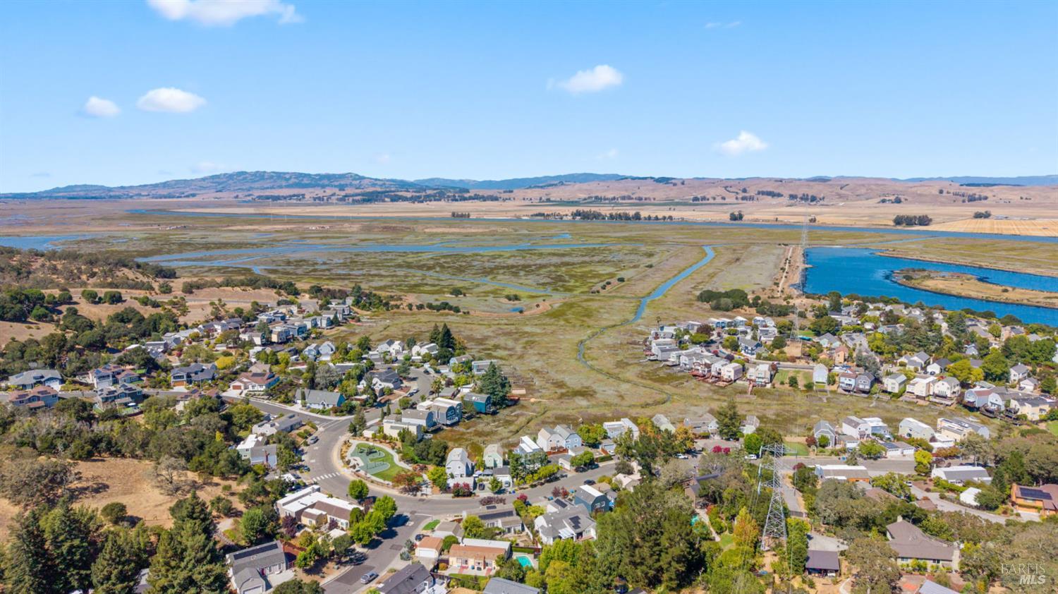 2711 Topaz Drive Novato CA 94945