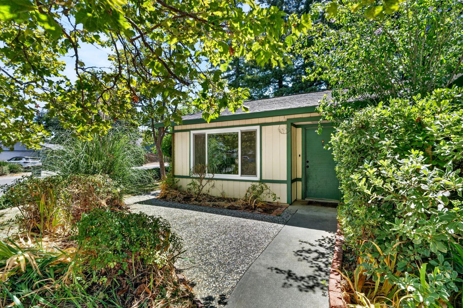 1133 Decatur Court Davis CA 95618