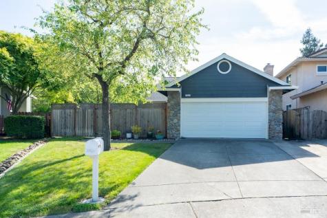 829 Winton Drive Petaluma CA 94954