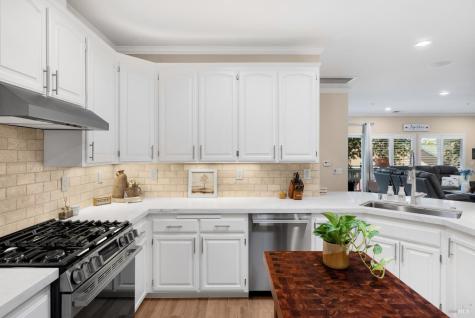 118 Douglas Fir Circle Cloverdale CA 95425