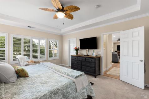 118 Douglas Fir Circle Cloverdale CA 95425