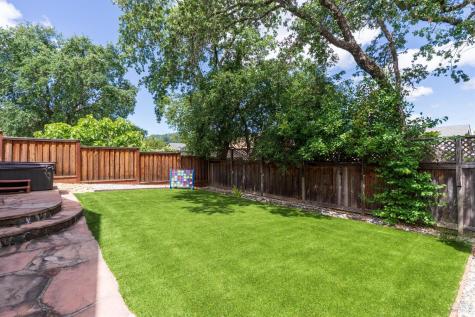 118 Douglas Fir Circle Cloverdale CA 95425