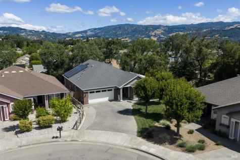 118 Douglas Fir Circle Cloverdale CA 95425