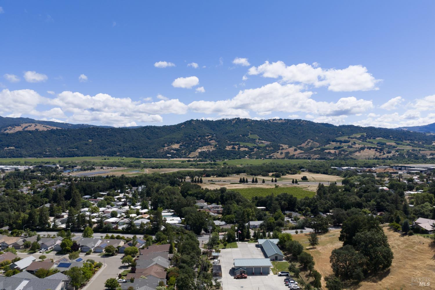 118 Douglas Fir Circle Cloverdale CA 95425