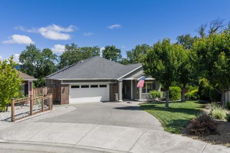 118 Douglas Fir Circle Cloverdale CA 95425